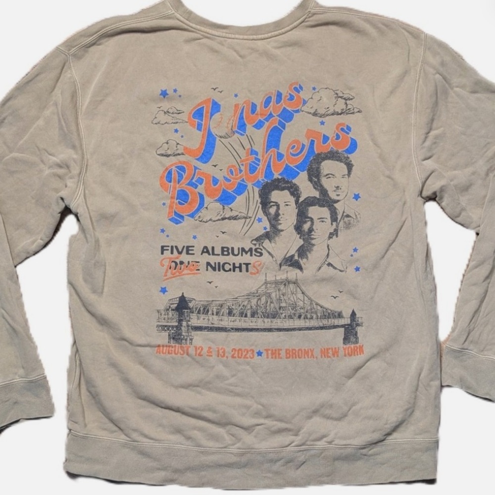 Jonas Brothers pullover sweater sweatshirt! Concert tour x Yankee Stadium